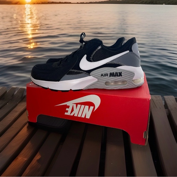 Nike Air Max Excee Men's Size 10/Women’s Size 11.5 Brand New With Partial Box - Picture 2 of 13